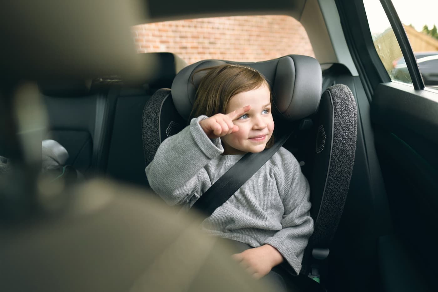 Dítě v autosedačce buddyfix